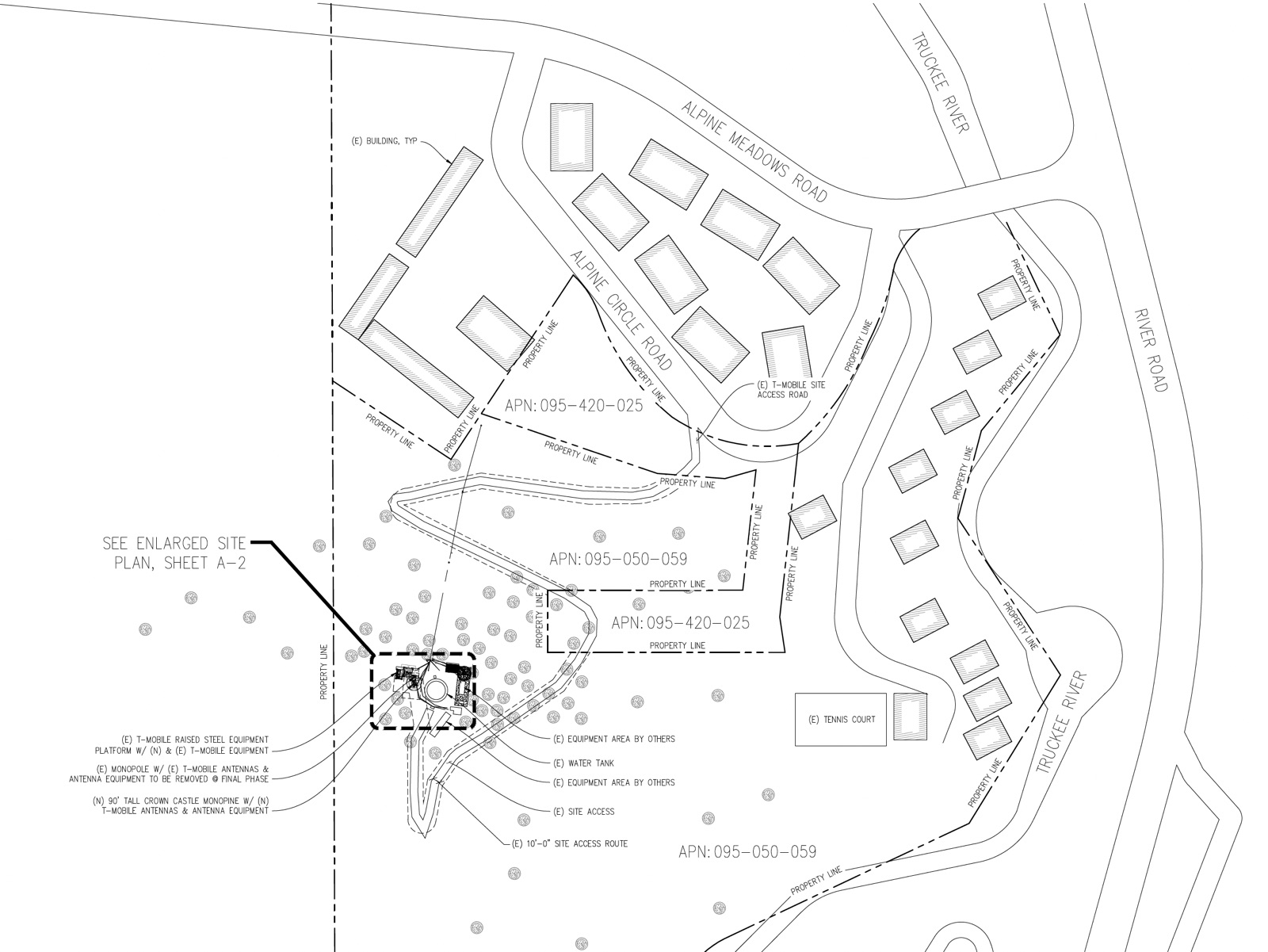 Annotated GIS map showing the 142.47-meter distance from the proposed tower to the parcel boundary